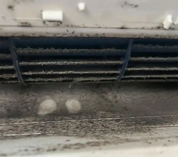 晋中空调吹的风有股烧焦味是怎么回事